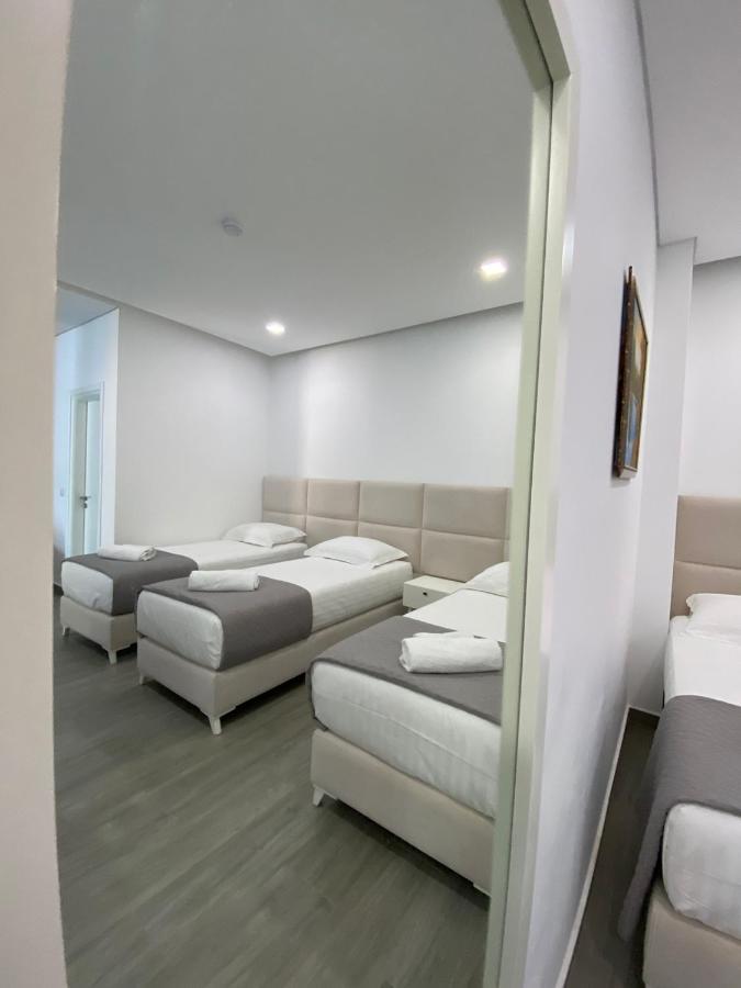 Edina By Hp Hotel Saranda Kültér fotó
