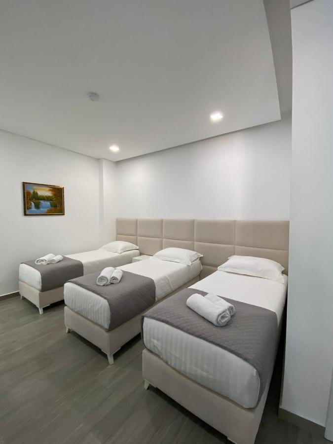Edina By Hp Hotel Saranda Kültér fotó