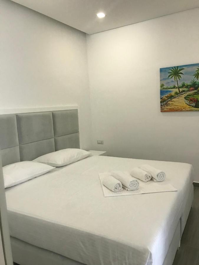 Edina By Hp Hotel Saranda Kültér fotó