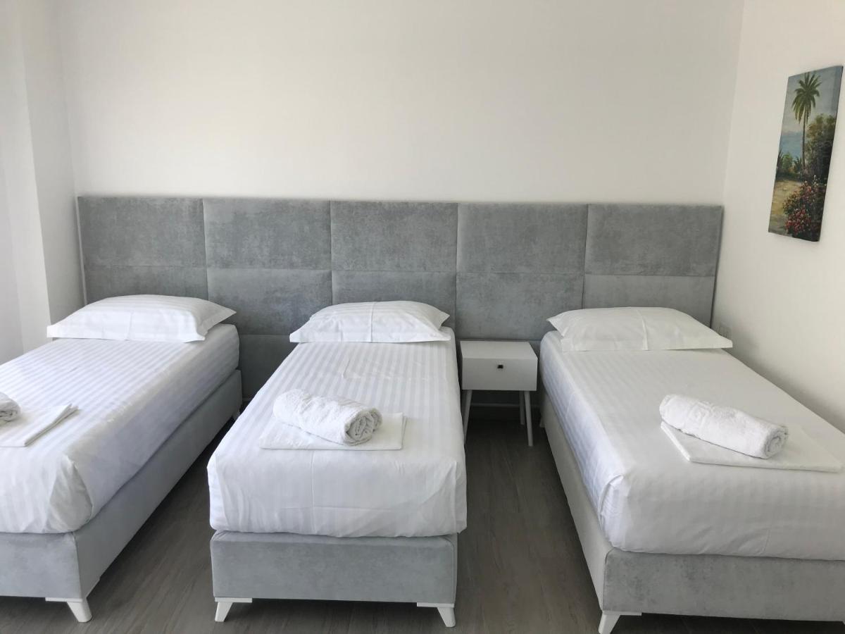 Edina By Hp Hotel Saranda Kültér fotó